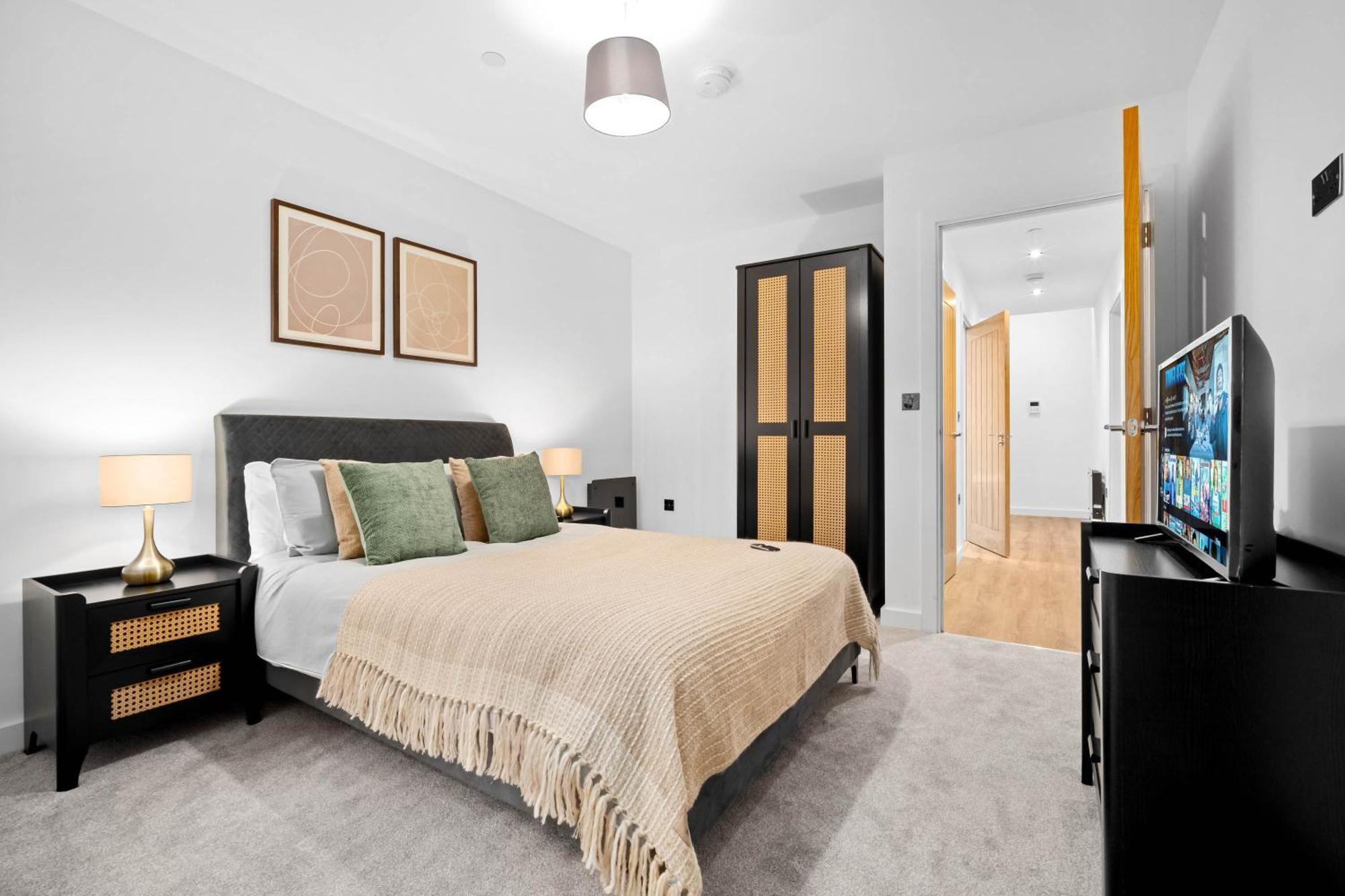 Stylish New 2-bed In Jq *