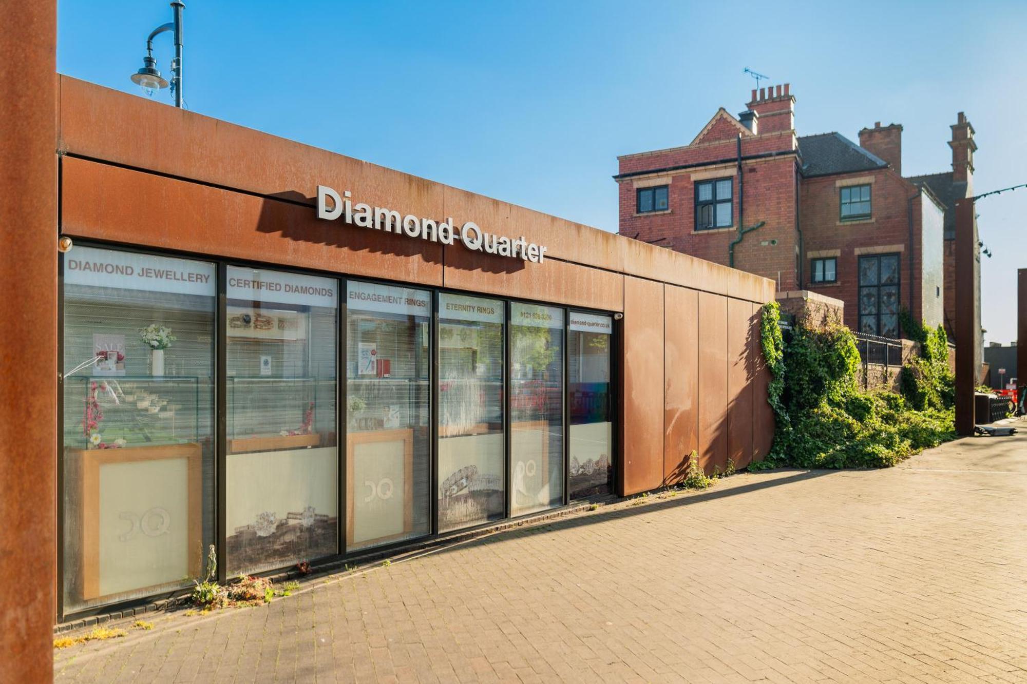 Stylish New 2-bed In Jq Apartment *